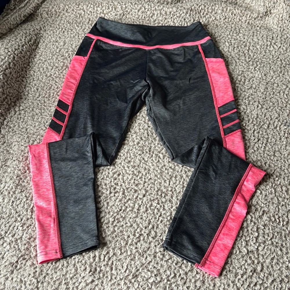 Womens medium leggings with pockets